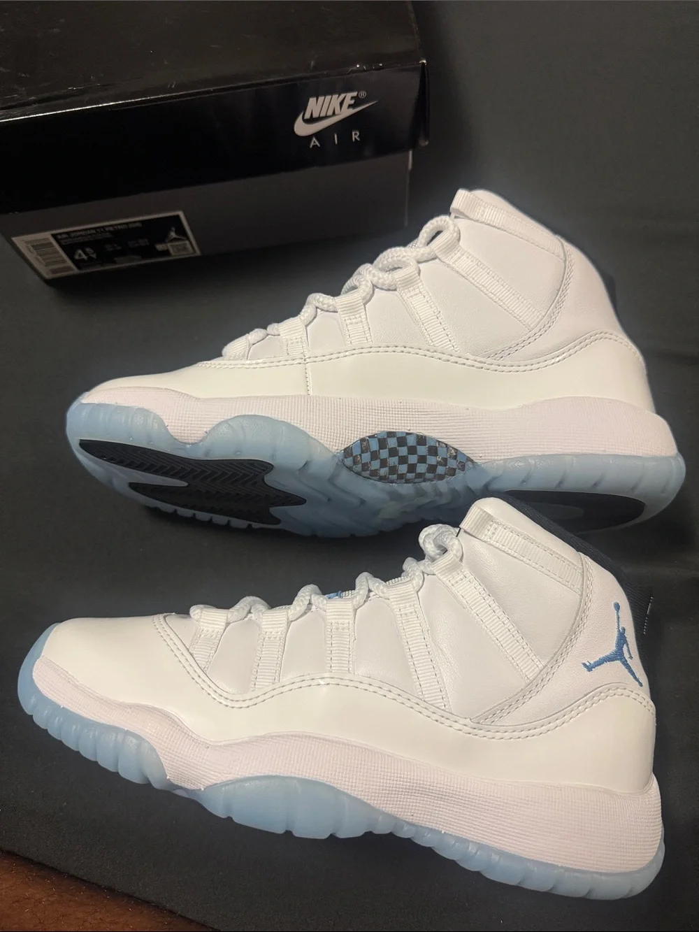 Air Jordan 11 GS Legend blue/Columbia High-Top Sneakers - Brand New